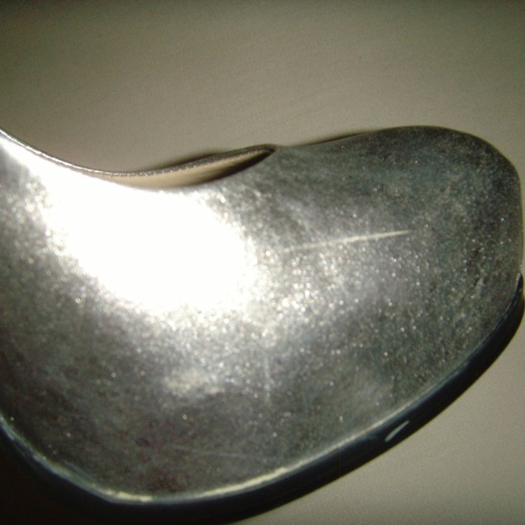 Pour La Victoire Metallic Silver Irina Pumps - 9 NEW - Picture 13 of 14